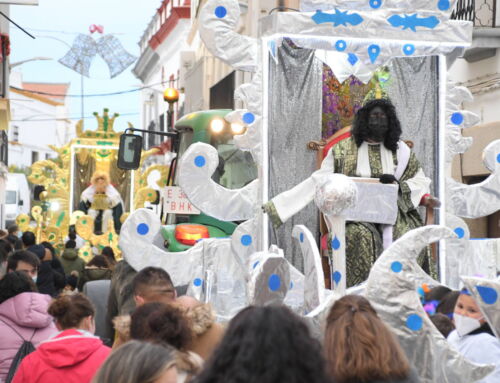 La Cabalgata de los Reyes Magos volvió a llenar de ilusión las calles de la localidad