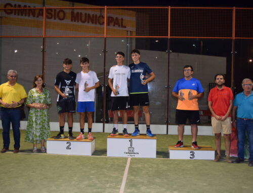 La pareja Fernando Molina y Alex Risueño ganan el Torneo de Pádel en Campanario