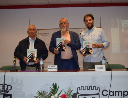 El campanariense Diego Caballero presentó su libro ‘La utopías de Levita’ en el Centro de Ocio