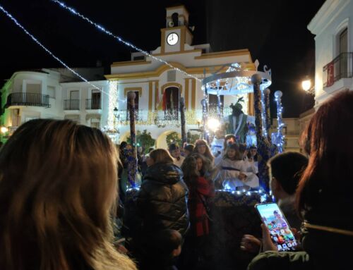 La Cabalgata de los Reyes Magos volvió a llenar de ilusión las calles de Campanario
